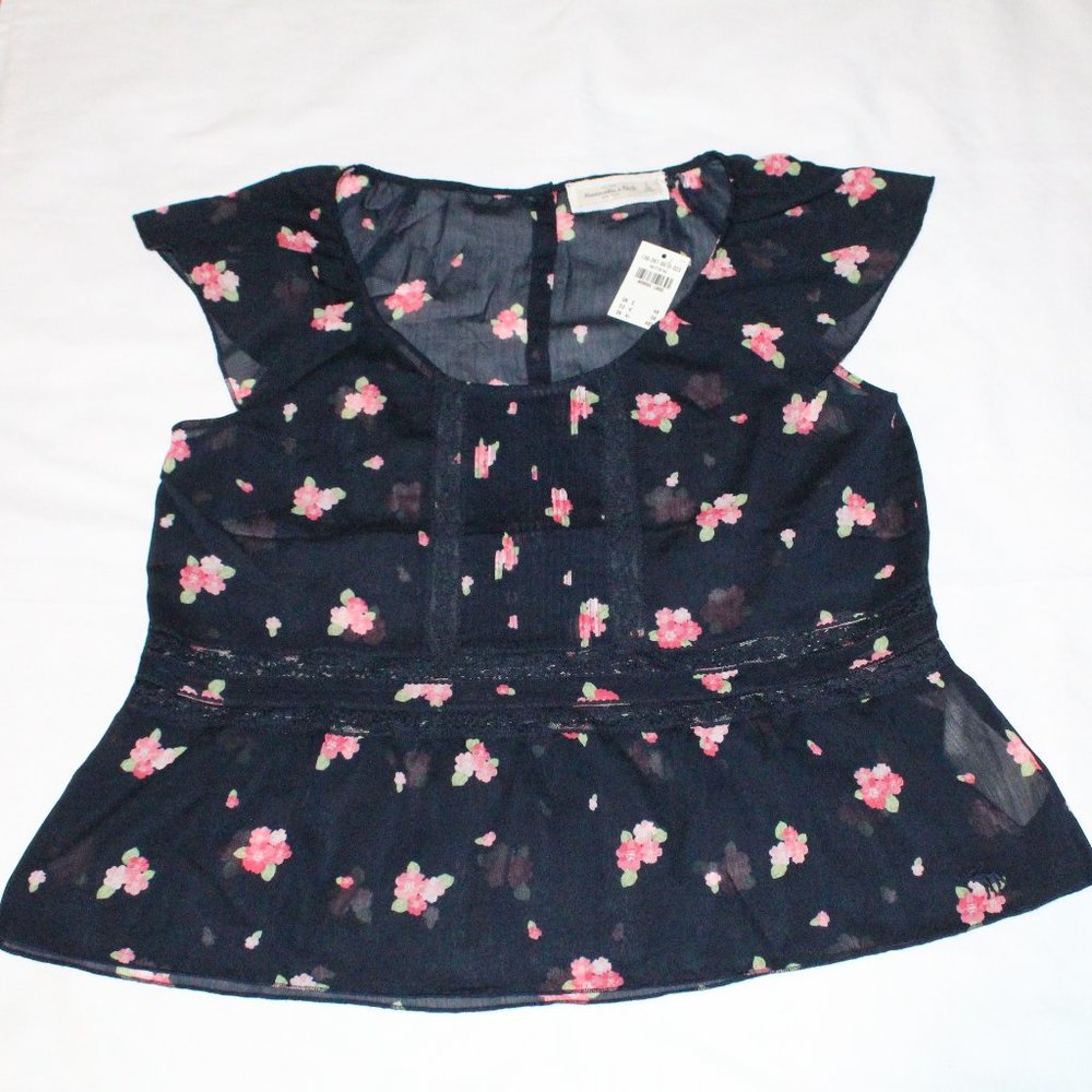 Abercrombie & Fitch Top